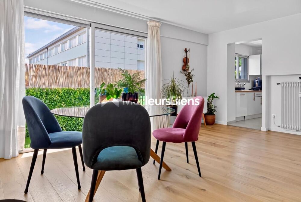 Vente Appartement Divonne-les-Bains  Superbe T4 familial rénové de 94 m² Divonne les bains