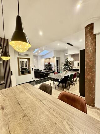  Duplex/triplex à vendre 6 pièces 121 m²