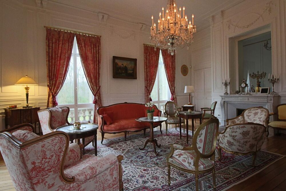  vendre  Proprit/chteau Soissons (02200)