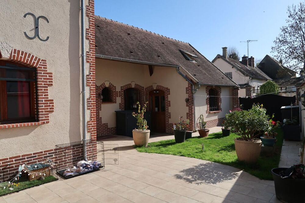 MAISON ANCIENNE COMPLETEMENT RENOVEE PAR UN COMPAGNON DE FRANCE