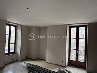  Immeuble à vendre 15 + pièces 600 m²