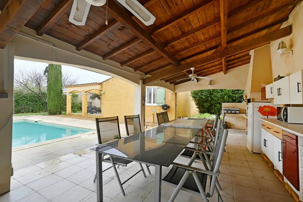 Vente Villa Villa provençale avec piscine à Redessan Redessan