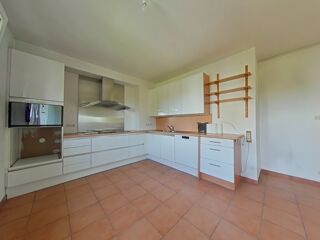  Appartement  vendre 6 pices 146 m