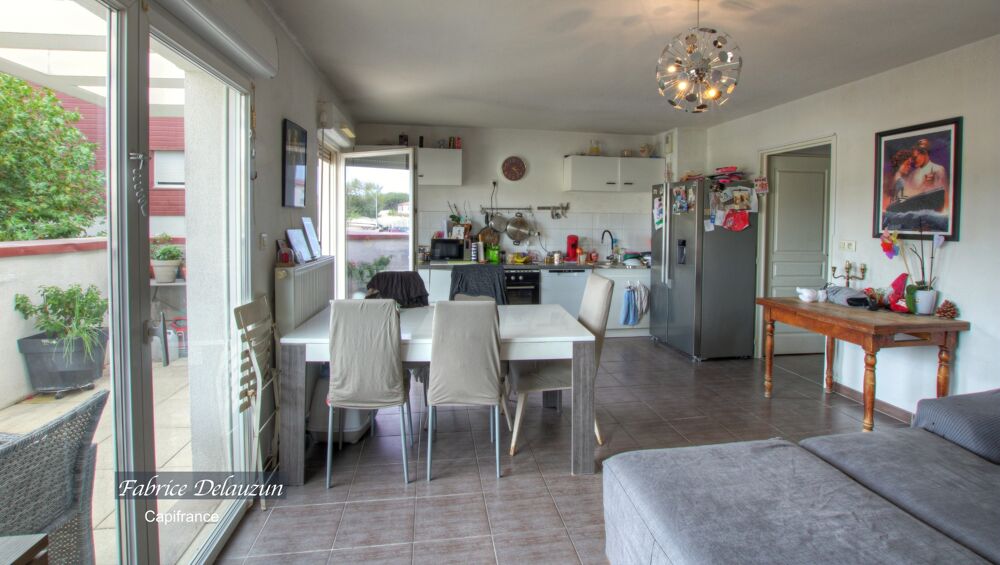 Appartement T3 BIS pièces SAINT MARTIN DE CRAU (13)