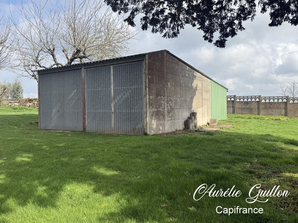 Maison en pierre avec garage et beau terrain de 1300 m2 en zone constructible avec puits  Ploërmel
