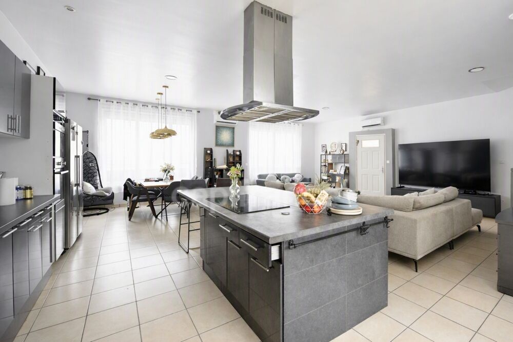 Vente Maison Maison à vendre 7 pièces et dépendance - 27120 Pacy sur eure