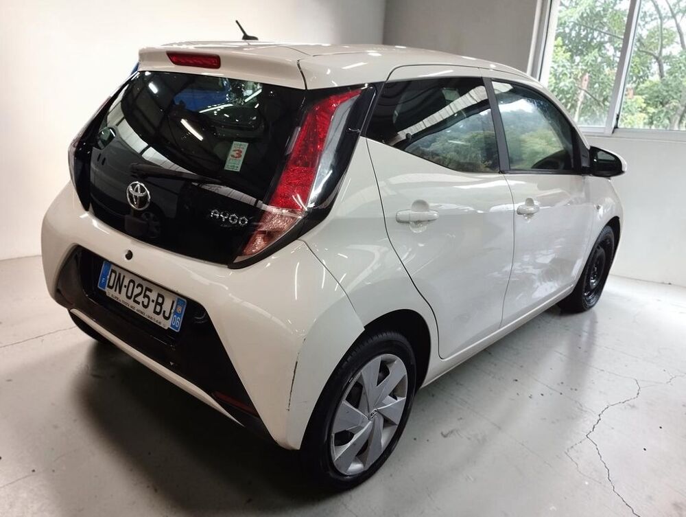 Aygo 1.0 VVT-I 69 X 5P 2015 occasion 06640 Saint-Jeannet