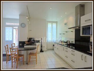  Maison à vendre 10 pièces 266 m²