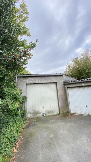  Parking / Garage à vendre 101 m²