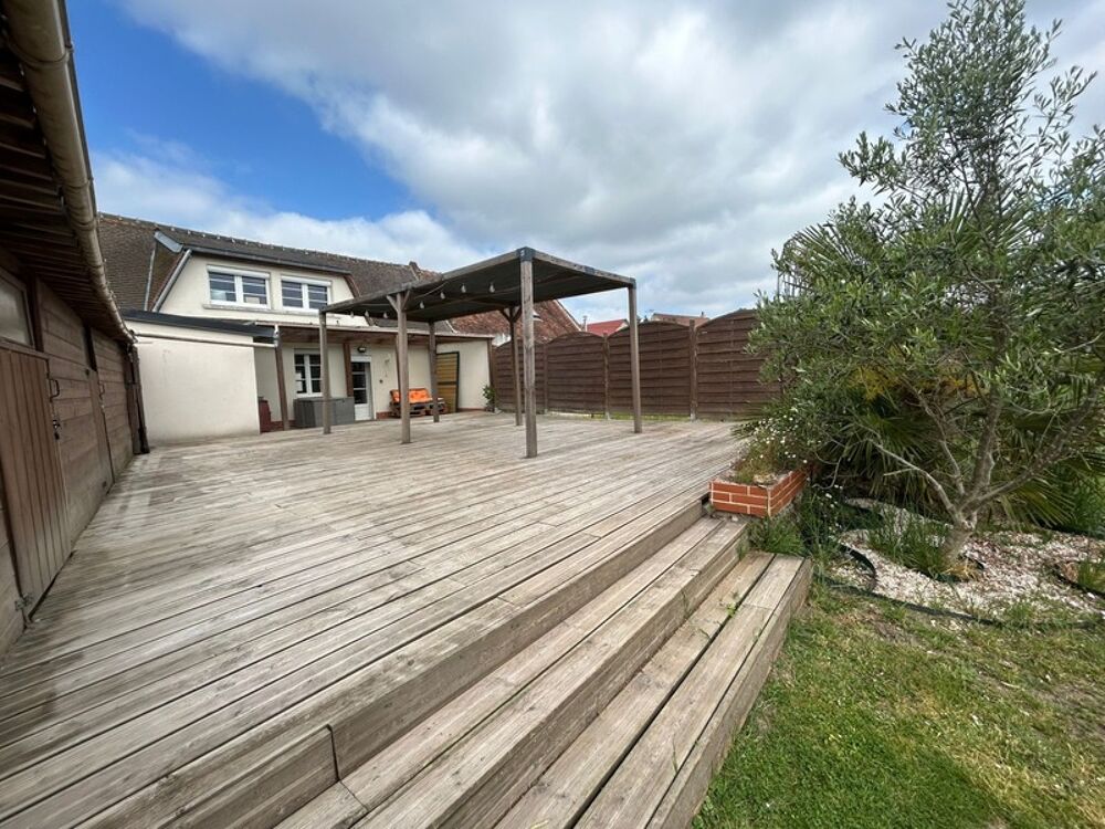 Maison à vendre 8 pièces CRESSONSACQ (60) 299 500 euros