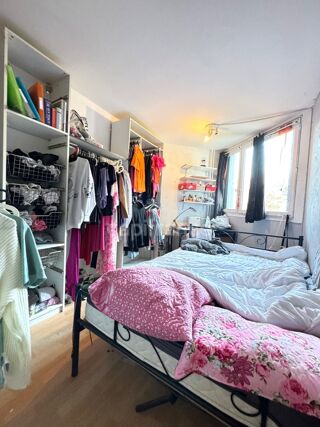  Appartement � vendre 5 pi�ces 87 m�