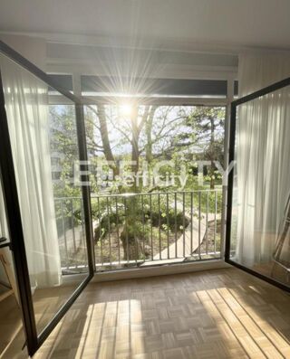  Appartement � vendre 5 pi�ces 90 m�