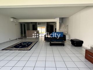  Maison � vendre 4 pi�ces 145 m�