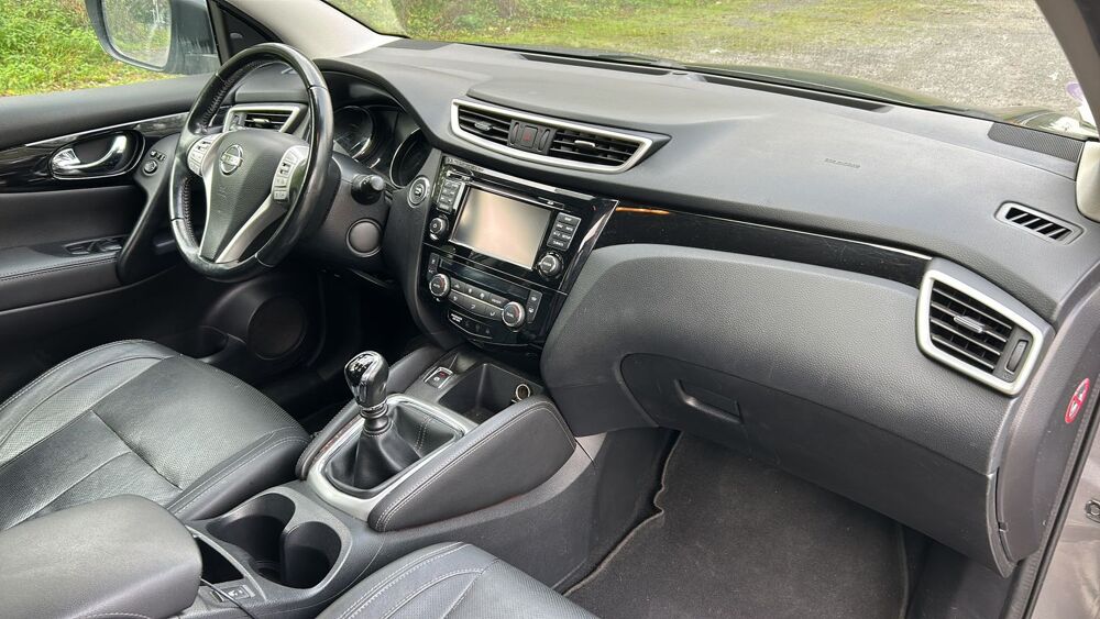 Qashqai 1.2 DIG-T 115 2WD Tekna 2015 occasion 02120 Guise