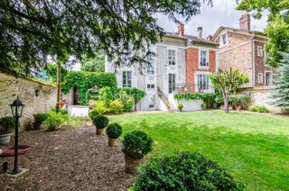  Propriété/château à vendre 9 pièces 204 m²