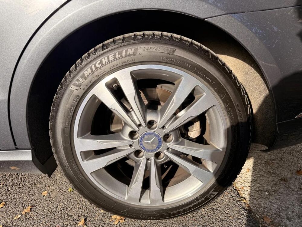 Classe E BENZ 220 BLUETEC EXECUTIVE MERCEDES-BENZ 2015 occasion 94100 Saint Maur Des Fossees