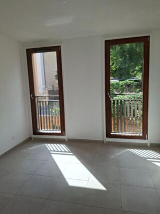  Appartement à louer 3 pièces 62 m²