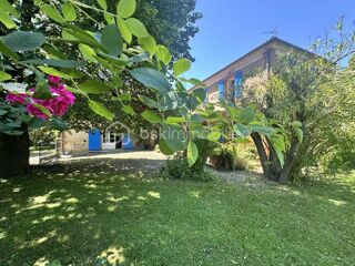  Propri�t�/ch�teau � vendre 13 pi�ces 398 m�