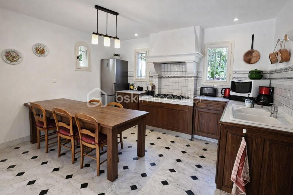 Coup de coeur ! Spacieuse maison familiale avec terrasse et jardin au calme à Fréjus