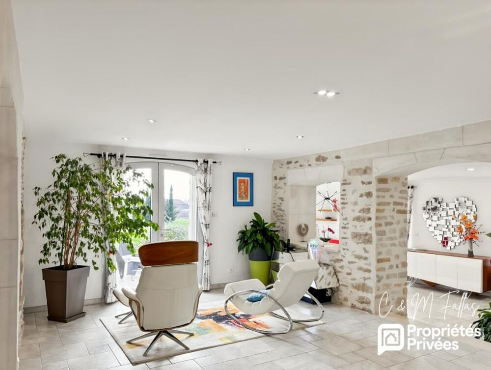 à vendre  Propriété/château Visan (84820)