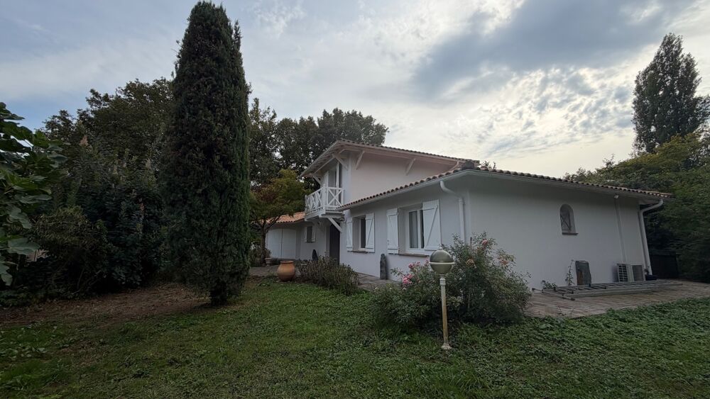 à vendre  Propriété/château Gradignan (33170)