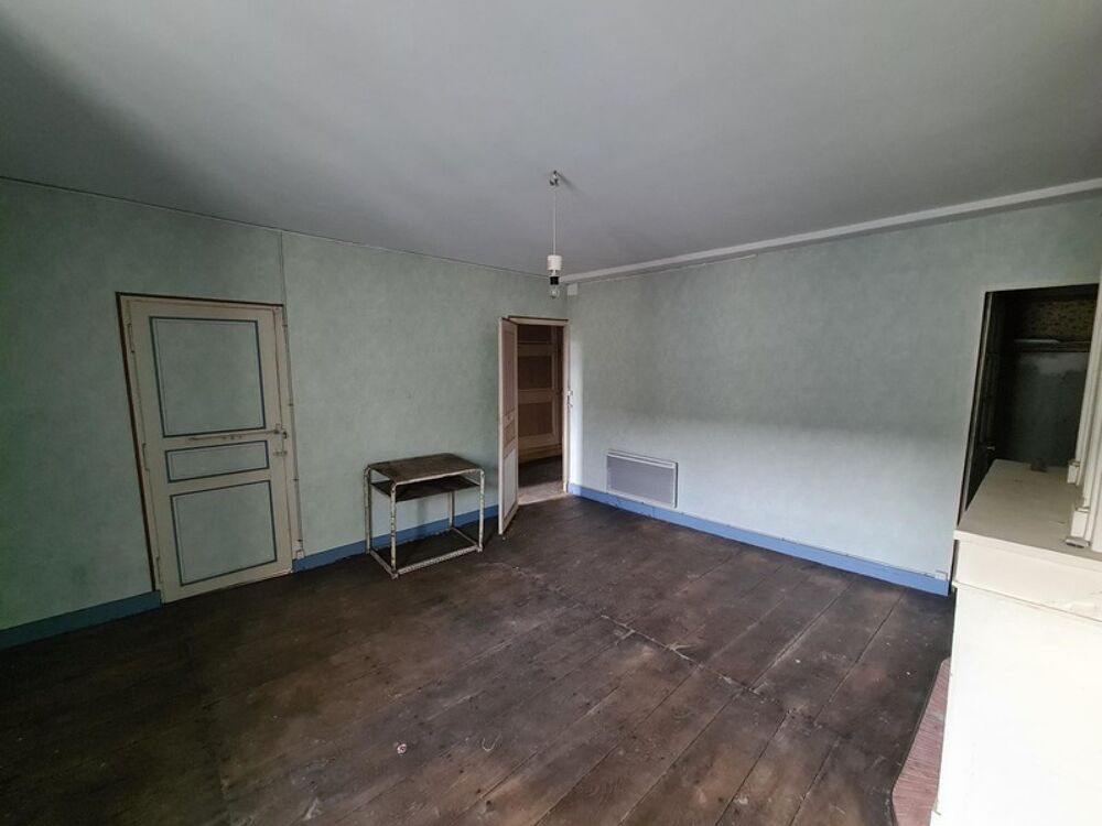 Vente Immeuble Immeuble centre ville à réhabiliter, emplacement de choix Villebois lavalette