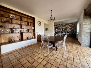  Propri�t�/ch�teau � vendre 10 pi�ces 272 m�