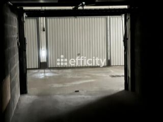  Parking / Garage à vendre 25 m²