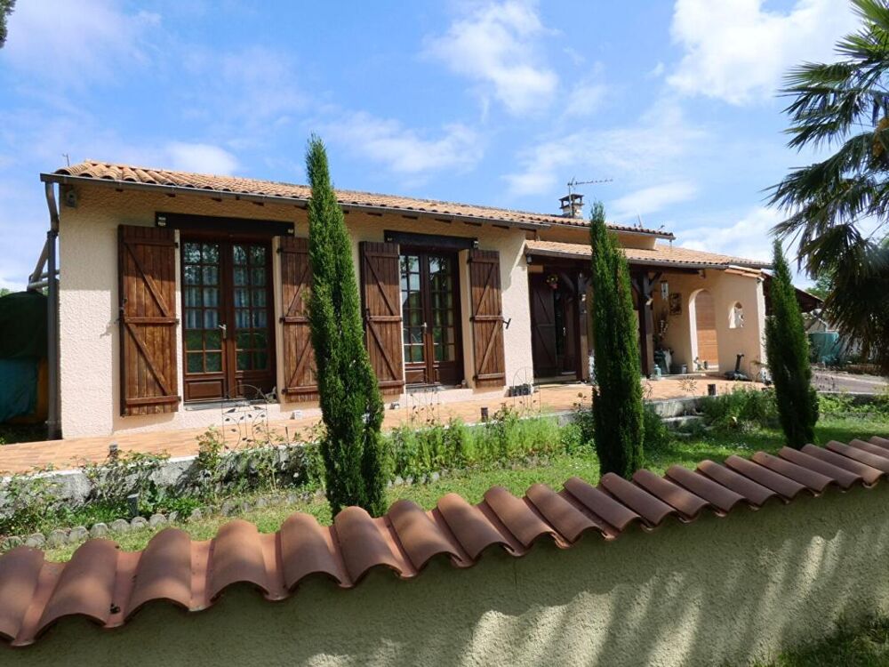 Maison Saint Martial D Albarede 4 pièce(s) 98 m2