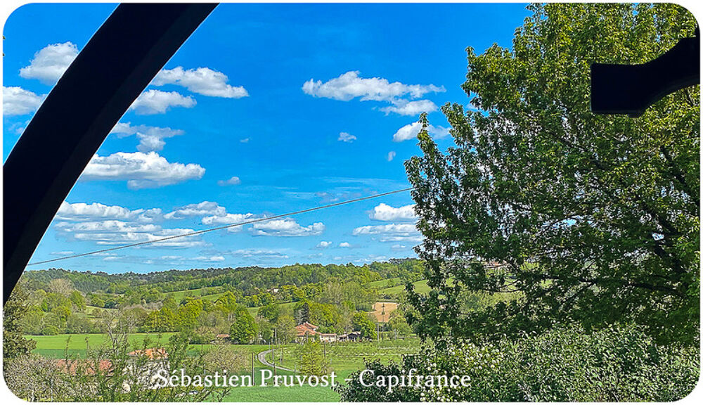Proche de BRANTOME (24)Fermette à vendre 62m2, Combles 90m2, Grange 140m2, Dépendance, Terrain 5835m2