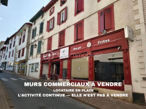   Murs commerciaux occupés à vendre – Hyper-centre d'Hasparren 