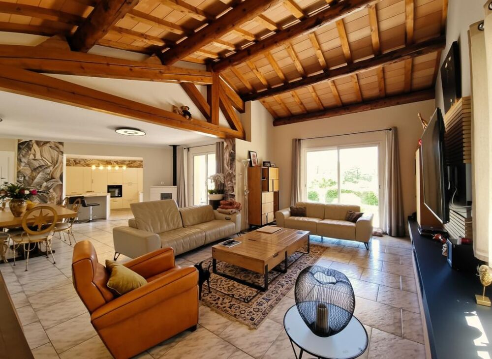 Vente Maison Villa d'architecte  6 pièce(s) 230 m2 L isle sur la sorgue