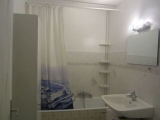  Appartement à louer 2 pièces 59 m²