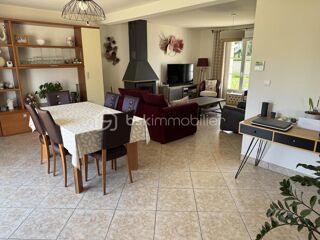  Maison  vendre 6 pices 145 m