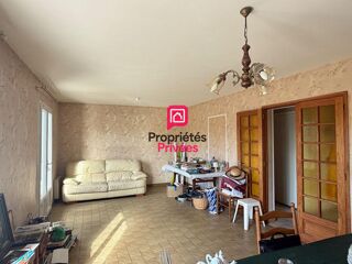 Vente Maison Maison - Proche CHINON - 5 pièce(s) 122 m2 - sous sol - Terrain 2115m2 Chinon