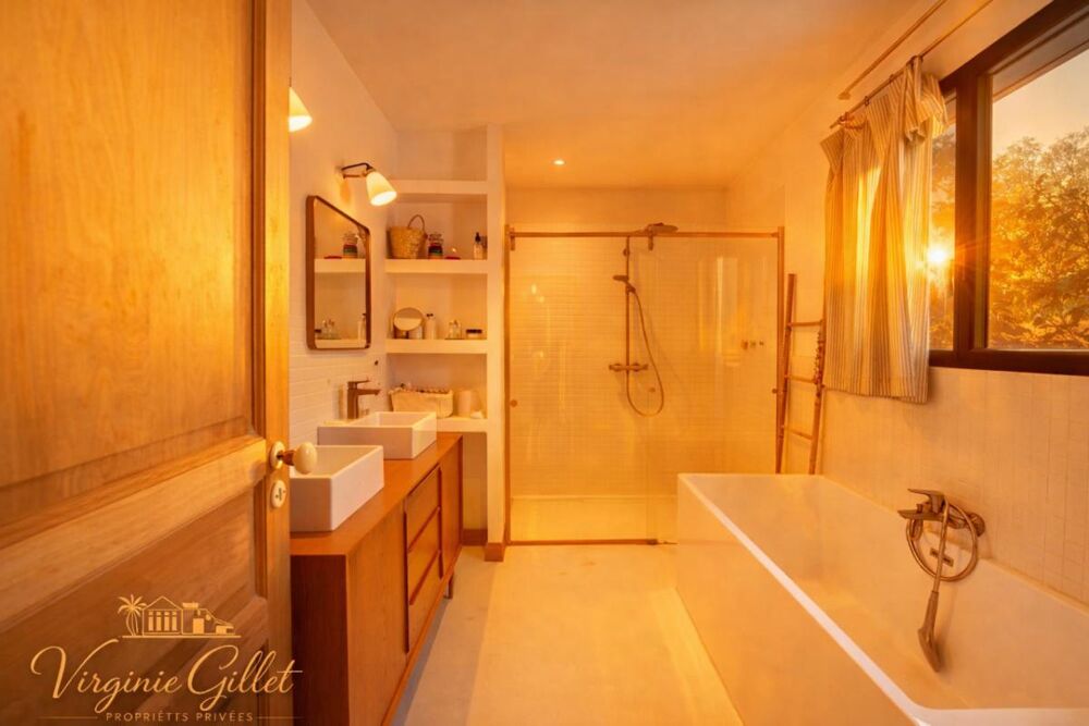 � vendre  Villa Ste Lucie De Porto Vecchio (20144)