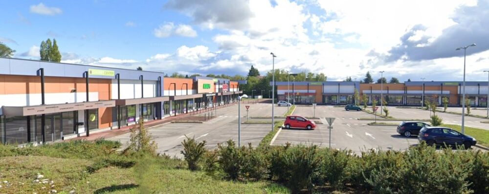   Espace Commercial de 300 m² - CHOISEY 