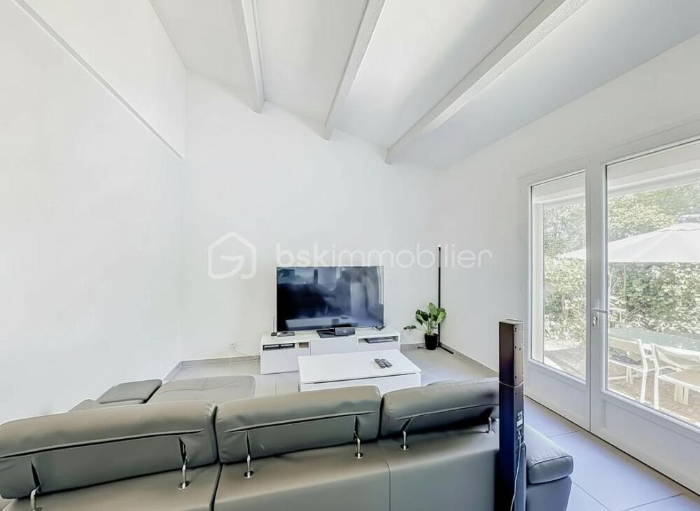 Vente Villa *** Villa T4 de 101m2 rénové au calme à Montpellier Aiguelongue *** Montpellier