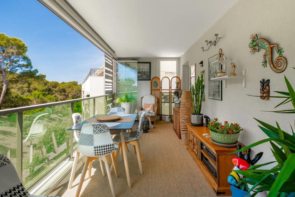 83700 -SAINT-RAPHAEL - APPARTEMENT 4 PIÈCES - 75m² - PISCINE