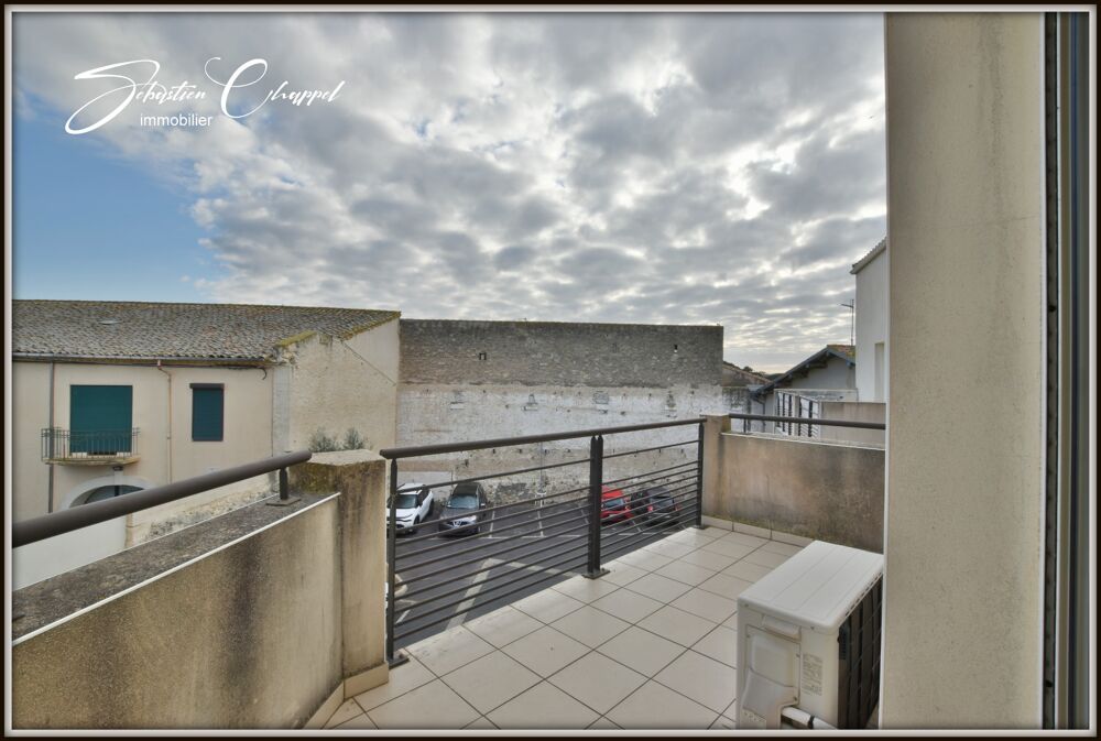 Pézenas  Dernier étage  T2 avec mezzanine, terrasse, climatisation et parking