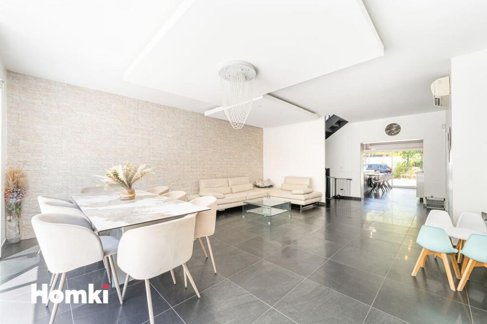Maison/Villa T6 de 242 m à Marseille 13008/13009
