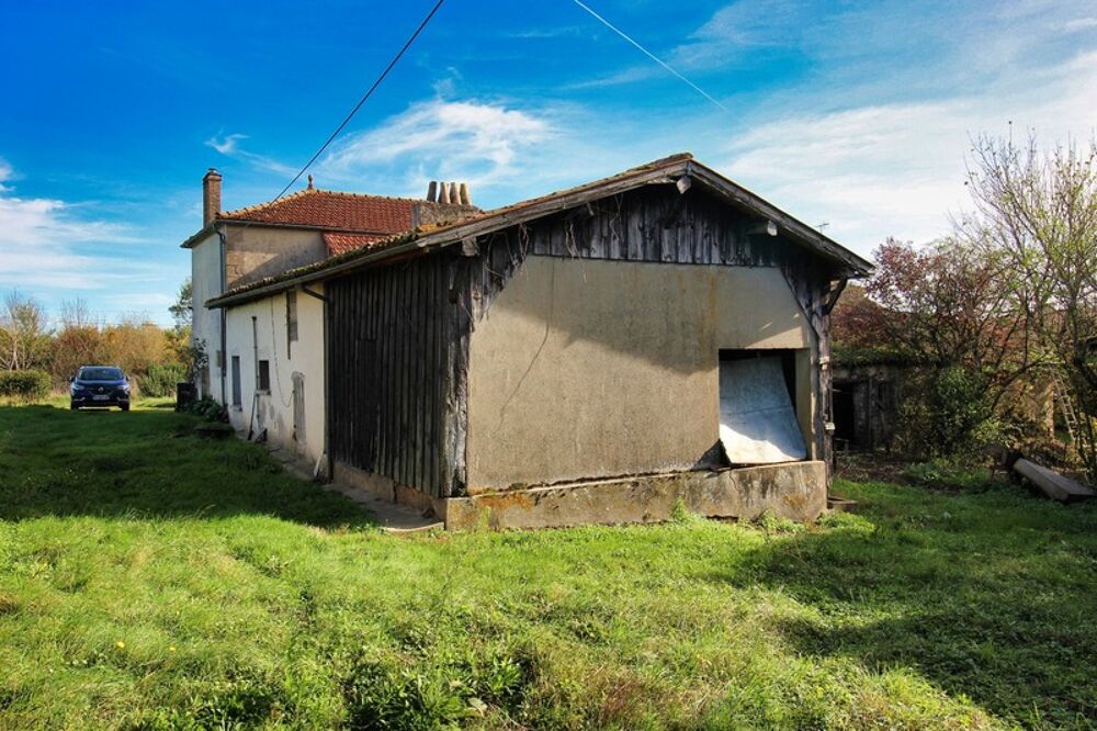 Maison en pierre à rénover  Aillas