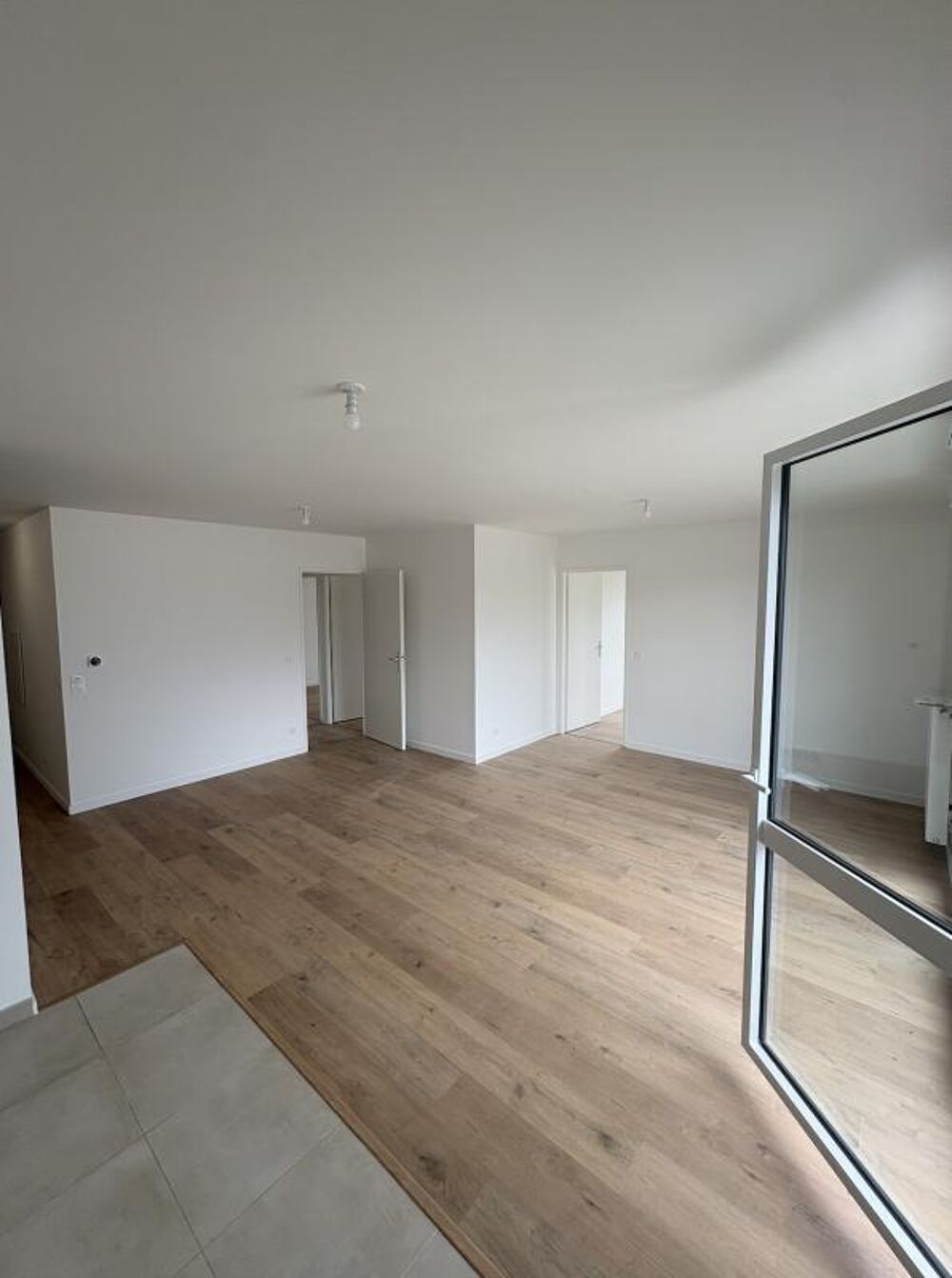 Vente Appartement 4 PIECES EN DERNIER ETAGE AVEC BALCON Morainvilliers