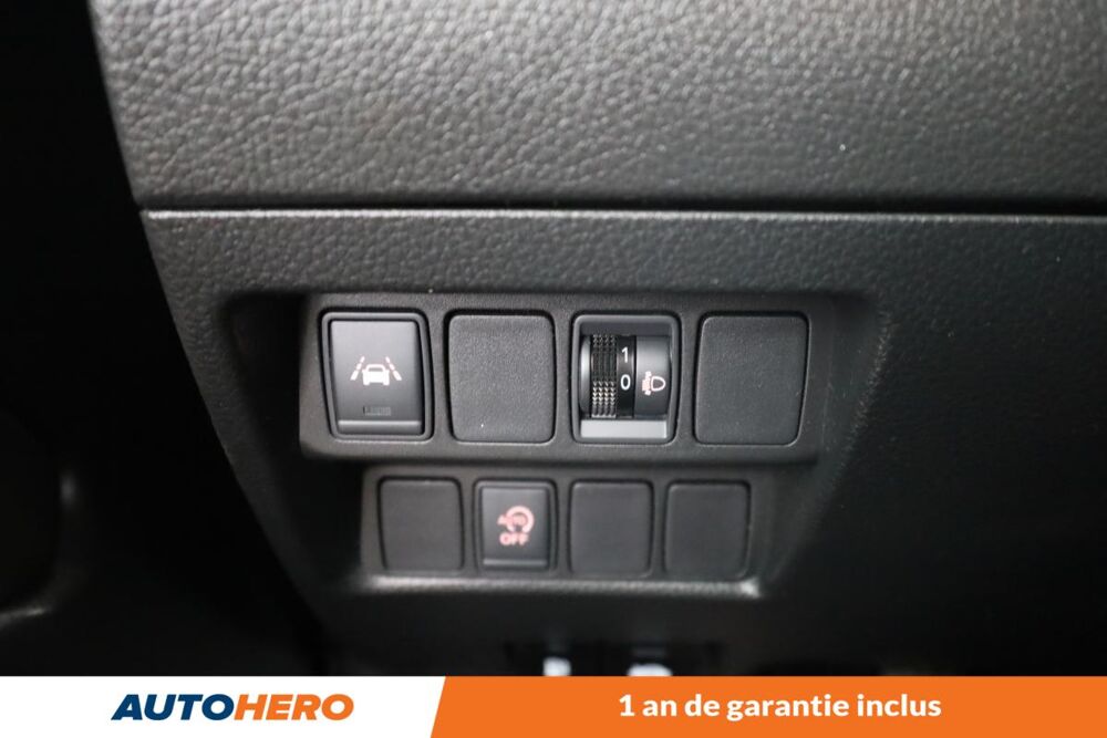 Qashqai 1.3 DIG-T N-Connecta 140 ch 2019 occasion 92130 Issy-les-Moulineaux