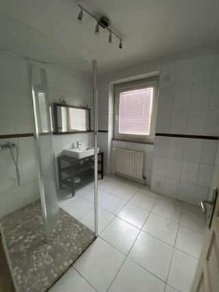  Immeuble � vendre 151 m�