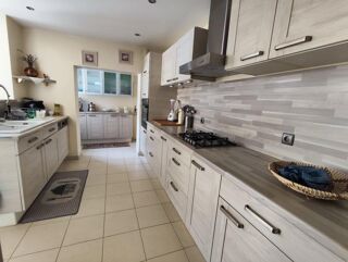  Maison � vendre 6 pi�ces 230 m�