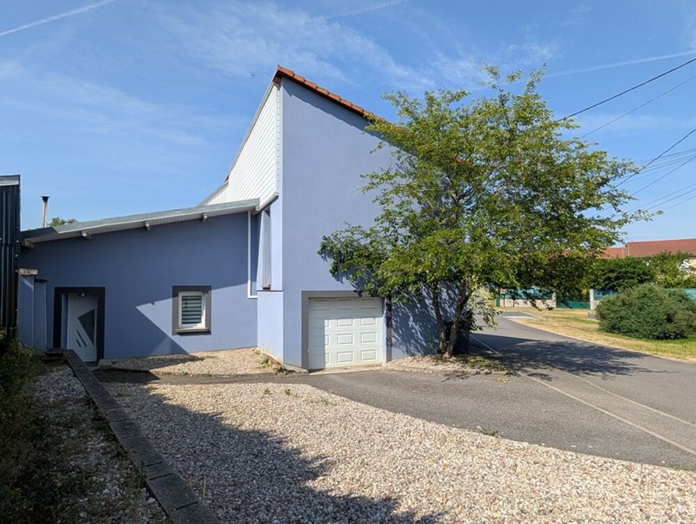 Maison familiale atypique  ancien corps de ferme rénové  190 m²
