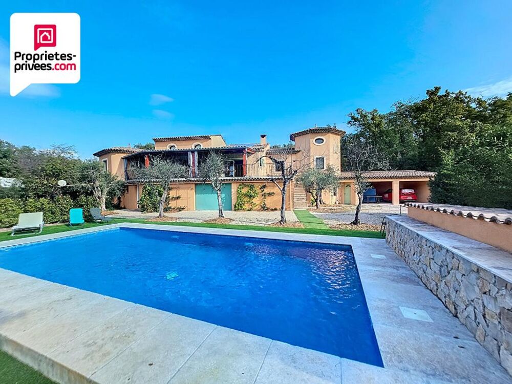 PROPRIETE 9 pièces 249 m2 avec Annexes, Piscine et terrain paysager de 4000 m2
