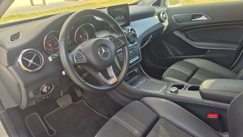 Classe GLA 200 d 136 7G-DCT Sensation 2017 occasion 03250 Laprugne