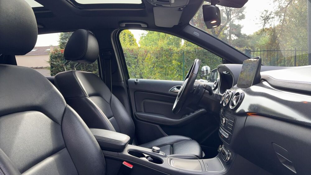 Classe B 200 156 7G-DCT Starlight Edition - Automatique Toit ouvrant 2018 occasion 78530 Buc